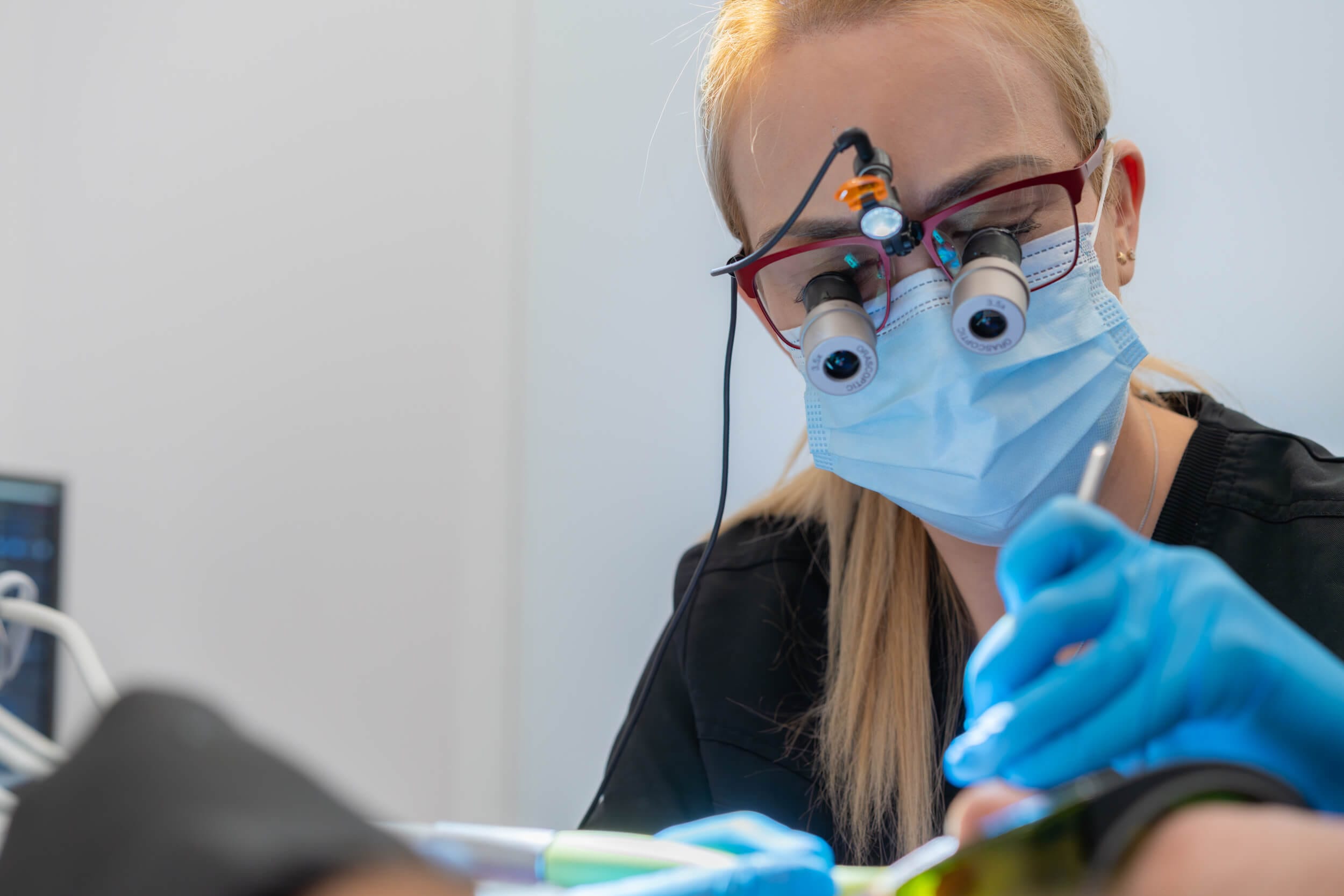 implant dentar cluj implantologie dr tomina